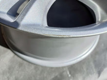 Load image into Gallery viewer, 1x Alufelge 17 Zoll 7.5" 5x108 55ET Glanz Silber DS7C-1007-S2A Ford Mondeo FEL4504822081mv