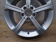 Laden Sie das Bild in den Galerie-Viewer, 1x Alufelge 17 Zoll 6.5" 5x112 44ET Glanz Silber A1774011200 Mercedes-Benz W177 FEL2976120087ag