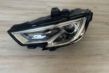 Laden Sie das Bild in den Galerie-Viewer, Frontscheinwerfer Audi A3 Limousine A046439 Ein Stück (Rechts oder Links) SCH3365472032io