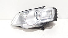 Load image into Gallery viewer, Frontscheinwerfer VW Passat 89316411 Links Scheinwerfer Headlight SCH6640324006gl