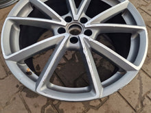 Load image into Gallery viewer, 1x Alufelge 20 Zoll 9.0&quot; 5x112 52ET Glanz Grau 8S0601025P Audi Mg Rim Wheel