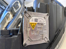 Laden Sie das Bild in den Galerie-Viewer, Frontscheinwerfer Kia Sorento II 92102-2P140 Xenon Rechts Scheinwerfer Headlight SCH2513048685ry