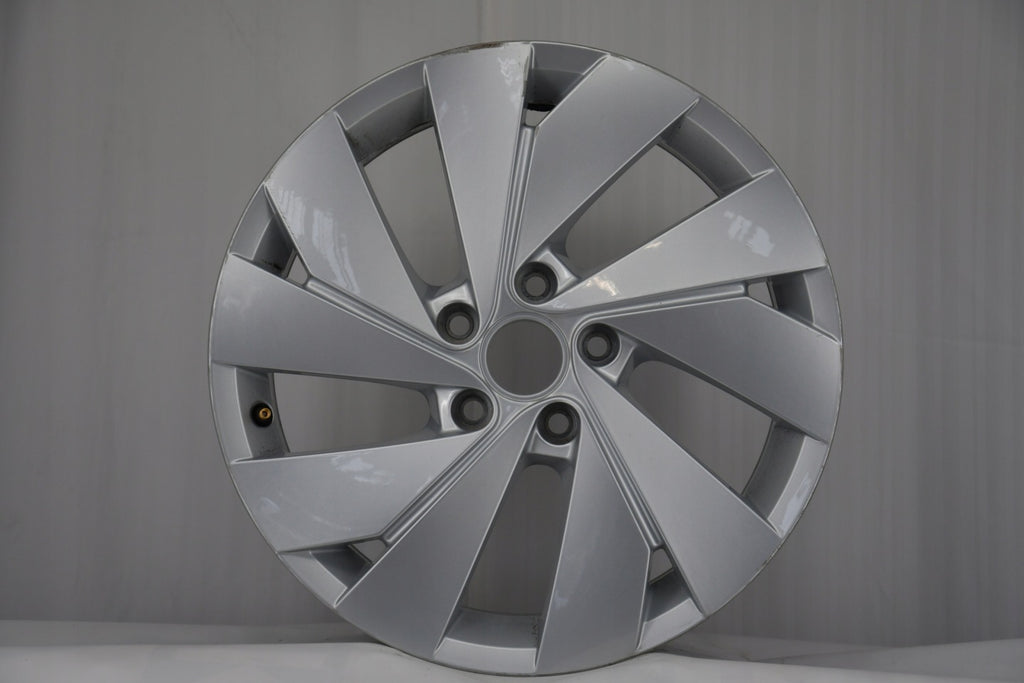 1x Alufelge 17 Zoll 6.5" 5x112 46ET Glanz Silber 5H0601025B VW Golf Viii FEL7270949948kw
