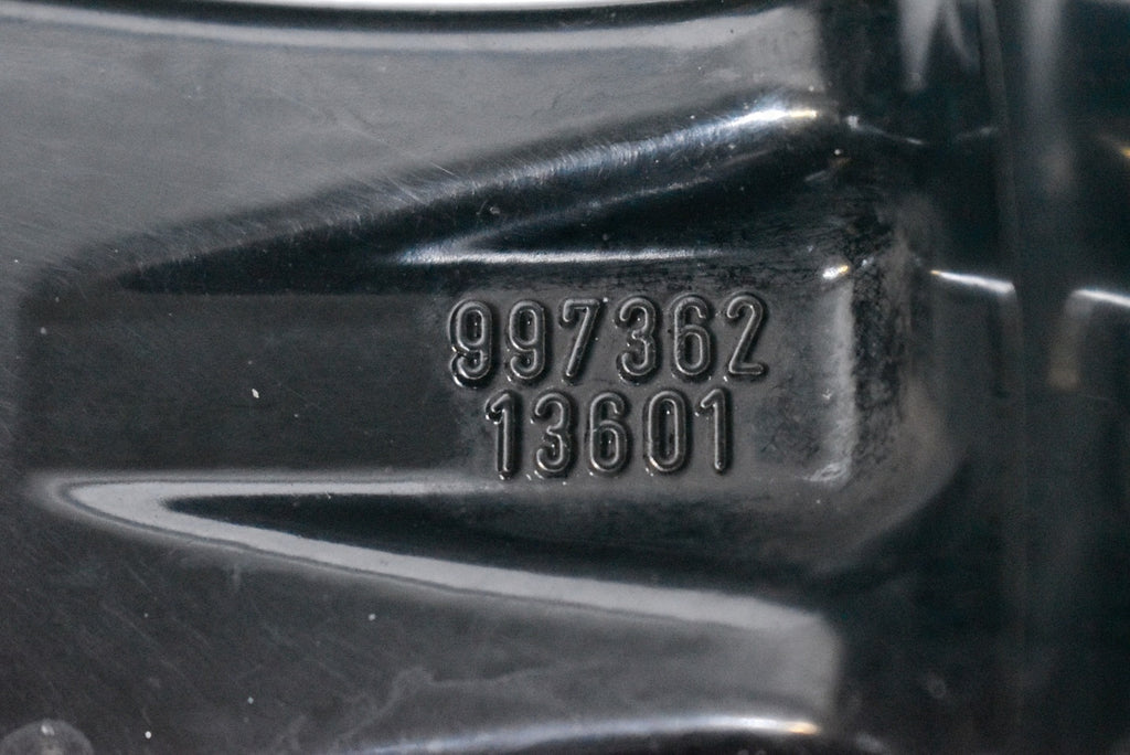 1x Alufelge 18 Zoll 8.0" 5x130 51ET 99736213601 Porsche 911 997 Rim Wheel