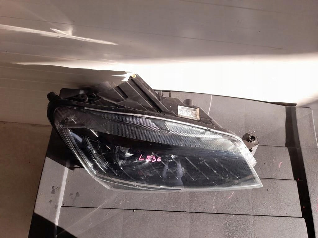 Frontscheinwerfer Skoda Superb III 1ZS01193946 Rechts Scheinwerfer Headlight