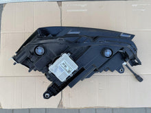 Load image into Gallery viewer, Frontscheinwerfer Skoda Superb 3P1941016 LED Rechts Scheinwerfer Headlight SCH2513639634bu