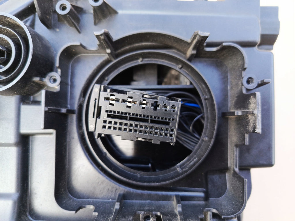 Frontscheinwerfer Seat Tarraco 5FJ941007D LED Links Scheinwerfer Headlight SCH2131751133za
