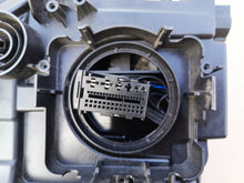Laden Sie das Bild in den Galerie-Viewer, Frontscheinwerfer Seat Tarraco 5FJ941007D LED Links Scheinwerfer Headlight SCH2131751133za