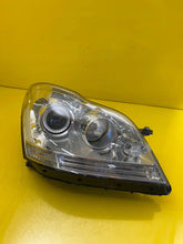 Laden Sie das Bild in den Galerie-Viewer, Frontscheinwerfer Mercedes-Benz W164 A1648200661 Xenon Rechts Headlight