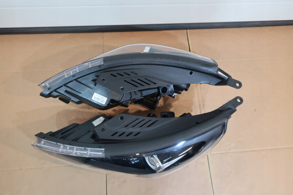 Frontscheinwerfer Hyundai I30 III G4921-21060 G4922-21050 LED Rechts oder Links