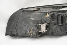 Laden Sie das Bild in den Galerie-Viewer, Frontscheinwerfer Volvo V50 31299618 13073292101307022817 Rechts Headlight SCH1505306044mx