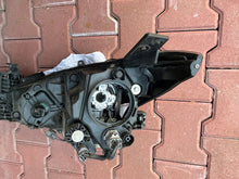 Laden Sie das Bild in den Galerie-Viewer, Frontscheinwerfer Mazda 3 BHN3-51030 Xenon Rechts Scheinwerfer Headlight