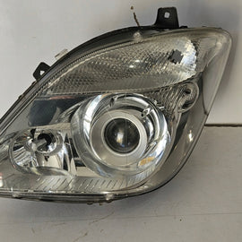 Frontscheinwerfer Mercedes-Benz Sprinter 906 A9068200961 Links Headlight SCH3732628159un