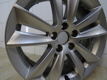 Laden Sie das Bild in den Galerie-Viewer, 1x Alufelge 17 Zoll 7.0" 5x108 40ET Glanz Silber 31471309 Volvo S60 V60 FEL4421946280vf