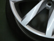 Load image into Gallery viewer, 1x Alufelge 17 Zoll 6.0&quot; 5x112 48ET Glanz Silber 5G0601025K Vw Rim Wheel