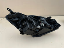 Load image into Gallery viewer, Frontscheinwerfer Toyota Yaris Links Scheinwerfer Headlight