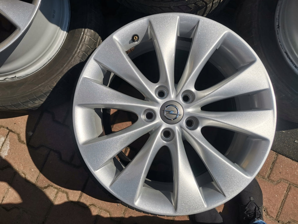 1x Alufelge 18 Zoll 7.5" 5x115 41ET Opel Astra Gtc J Rim Wheel FEL2992402203xj
