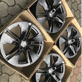 4x Alufelge 19 Zoll 8.0