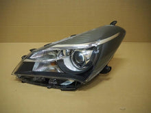 Load image into Gallery viewer, Frontscheinwerfer Toyota Yaris LED Links Scheinwerfer Headlight