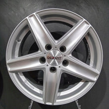 Laden Sie das Bild in den Galerie-Viewer, 4x Alufelge 16 Zoll 6.5" 5x112 38ET Glanz Silber Audi Superb III Octavia I FEL5547207294px