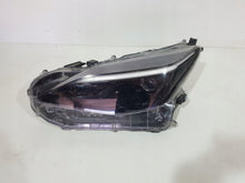Laden Sie das Bild in den Galerie-Viewer, Frontscheinwerfer Toyota Yaris Cross GRG07031928 LED Links Headlight SCH8945886931gd