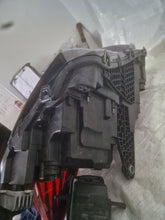 Laden Sie das Bild in den Galerie-Viewer, Frontscheinwerfer Skoda Superb III 3V1941016D Full LED Rechts Headlight