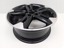 Laden Sie das Bild in den Galerie-Viewer, 1x Alufelge 18 Zoll 7.0" 5x112 40ET Glanz Schwarz 81A601025AM Audi Q2 Rim Wheel FEL2932638391it