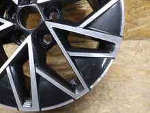 Laden Sie das Bild in den Galerie-Viewer, 1x Alufelge 17 Zoll 7.0&quot; 5x112 46ET Skoda Octavia 5e3 Iv Rim Wheel