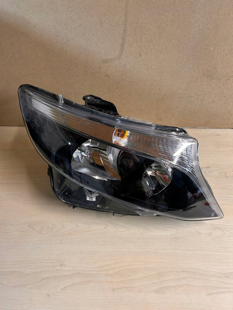 Frontscheinwerfer Mercedes-Benz Vito W447 A4479067800 Rechts Headlight SCH5874339297xy