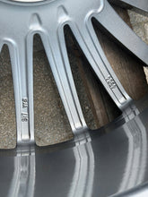 Load image into Gallery viewer, 1x Alufelge 21 Zoll 9.0" 5x112 34ET Glanz Silber A2234011700 Mercedes-Benz W223 FEL1986915567mx