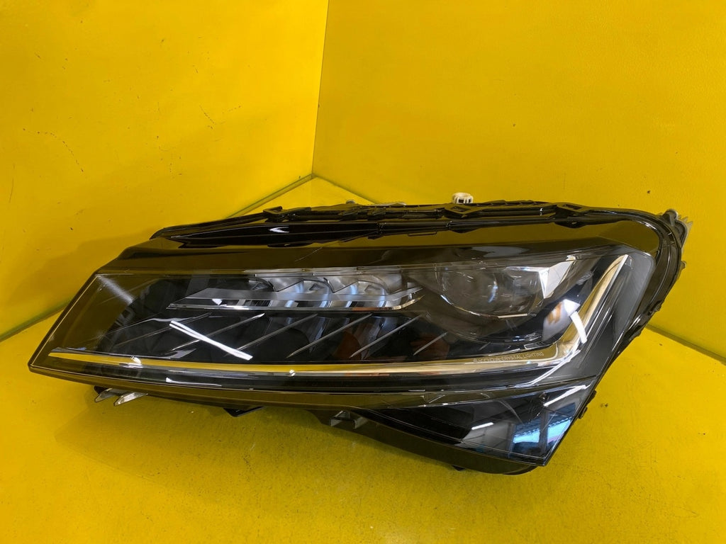 Frontscheinwerfer Skoda Superb III 3V1941015E LED Links Scheinwerfer Headlight