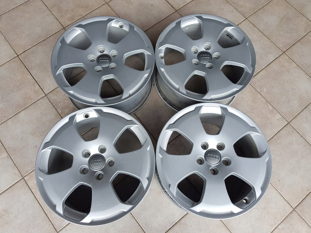 4x Alufelge 17 Zoll 7.5" 5x112 56ET Glanz Silber Audi A3 Rim Wheel FEL3853102177hv