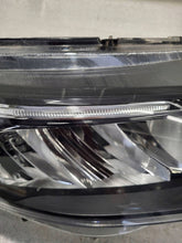 Load image into Gallery viewer, Frontscheinwerfer Iveco Daily I 05802711799 Rechts Scheinwerfer Headlight SCH5231596229ua