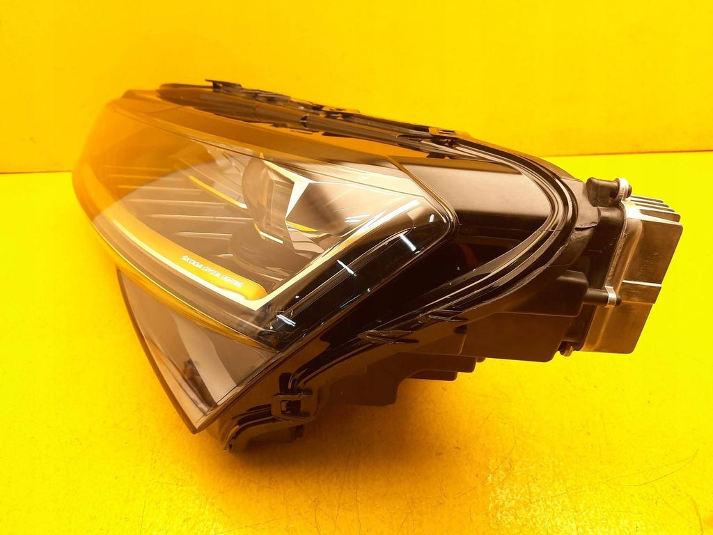 Frontscheinwerfer Skoda Superb III 3V1941016E 3V1941015E Full LED Ein Satz