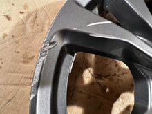 Laden Sie das Bild in den Galerie-Viewer, 1x Alufelge 18 Zoll 7.5&quot; 5x108 50ET LV4C-N2B Ford Kuga Rim Wheel