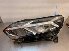 Laden Sie das Bild in den Galerie-Viewer, Frontscheinwerfer Dacia Sandero III Jogger 260605914R Links Headlight SCH3023586918ef