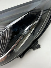 Load image into Gallery viewer, Frontscheinwerfer Opel Astra K LED Ein Stück (Rechts oder Links) Headlight