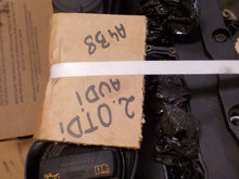 Laden Sie das Bild in den Galerie-Viewer, Motor Audi A4 B8 03L103469L FP3 038109111E V600 2.0 TDI Diesel Engine Unkomplett