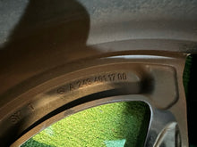 Laden Sie das Bild in den Galerie-Viewer, 1x Alufelge 18 Zoll 7.5" 5x112 53 5ET A2434011700 Mercedes-Benz Eqa Eqb FEL2103781476ss