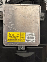 Laden Sie das Bild in den Galerie-Viewer, Frontscheinwerfer BMW E91 E90 69427379 Xenon Ein Stück (Rechts oder Links) SCH4017538259dd