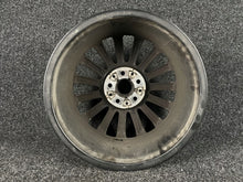 Laden Sie das Bild in den Galerie-Viewer, 1x Alufelge 17 Zoll 7.0&quot; 5x112 54ET Glanz Schwarz 6889636 Mini F57 F56 F55