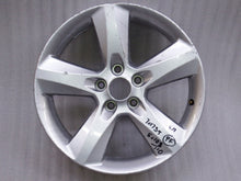 Laden Sie das Bild in den Galerie-Viewer, 1x Alufelge 17 Zoll 7.0&quot; 5x110 35ET 13260607 Opel Astra Zafira Rim Wheel