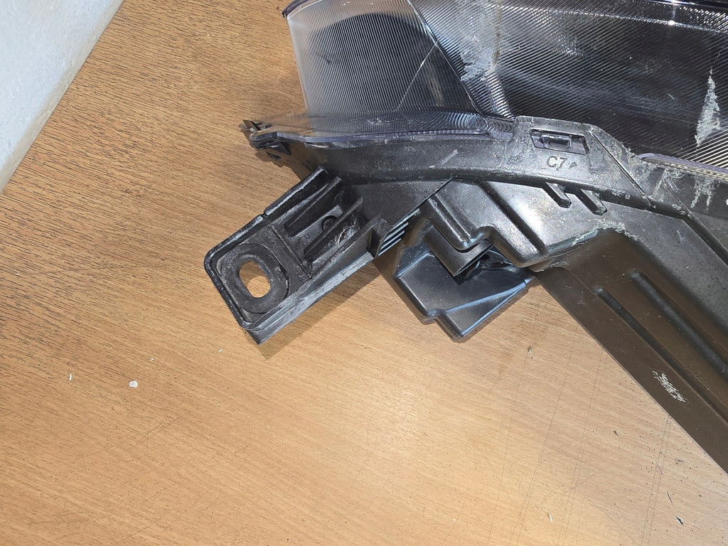 Frontscheinwerfer Ford Kuga III LV4B-13W029-AK 4B-13W029-AK LED Rechts Headlight SCH6761531545mf
