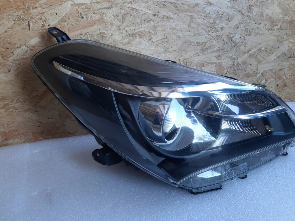 Frontscheinwerfer Toyota Yaris LED Rechts Scheinwerfer Headlight