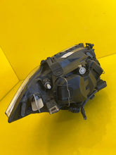 Laden Sie das Bild in den Galerie-Viewer, Frontscheinwerfer BMW 1 E81 E82 E87 6924489 Xenon Links Scheinwerfer Headlight