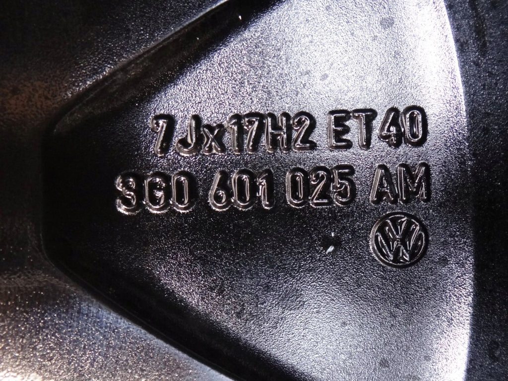 1x Alufelge 17 Zoll 7.0" 5x112 40ET Glanz Silber 3G0601025AM VW Passat B8 FEL7781014589ko