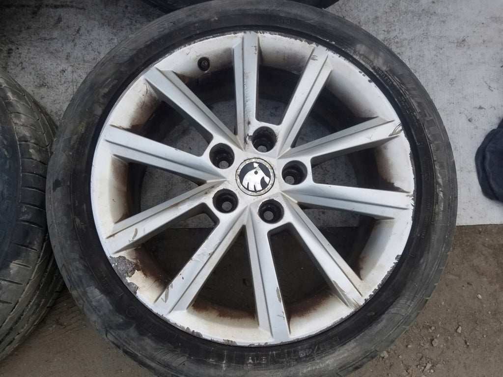 4x Alufelge 17 Zoll 7.0" 5x112 49ET Skoda Octavia Iii Rim Wheel FEL6219749882db