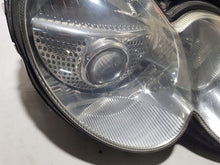Laden Sie das Bild in den Galerie-Viewer, Frontscheinwerfer Mercedes-Benz Sl R230 A2308206261 Xenon Rechts Headlight
