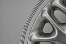 Load image into Gallery viewer, 1x Alufelge 16 Zoll 7.0" 5x120.65 Glanz Silber MNF6113AB Jaguar Rim Wheel FEL2156487865st