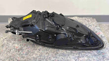 Laden Sie das Bild in den Galerie-Viewer, Frontscheinwerfer Porsche Cayman 981 98163113206 Rechts Scheinwerfer Headlight SCH9518570247ks